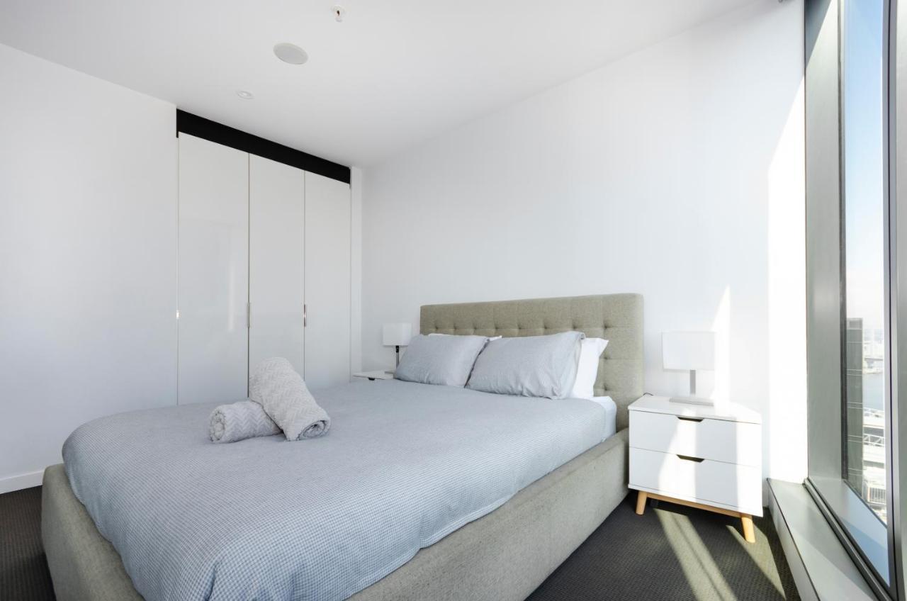 2Br Cbd Pad, City Views, Free Parking, Pool, Gym Melbourne Bagian luar foto