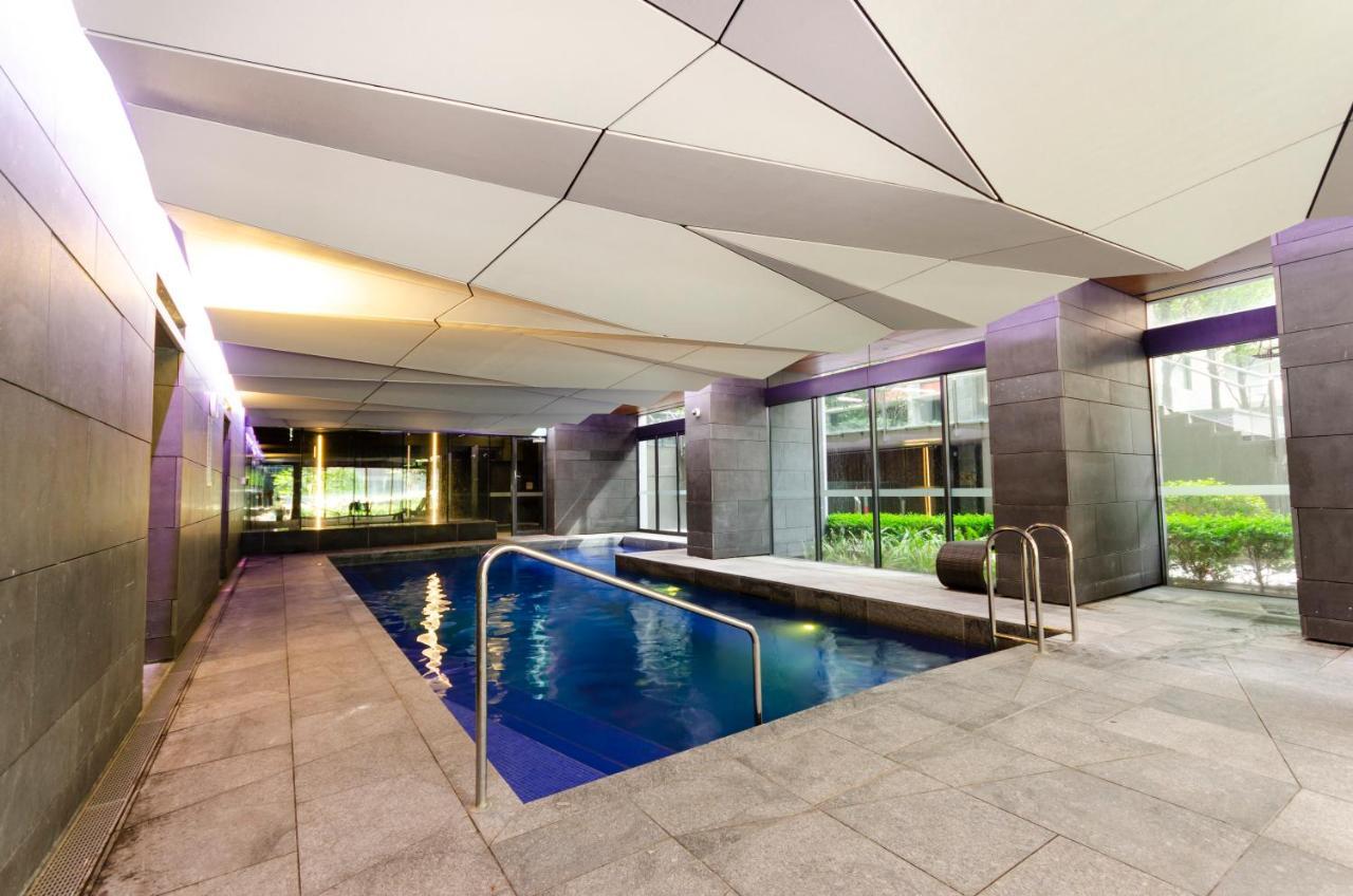 2Br Cbd Pad, City Views, Free Parking, Pool, Gym Melbourne Bagian luar foto